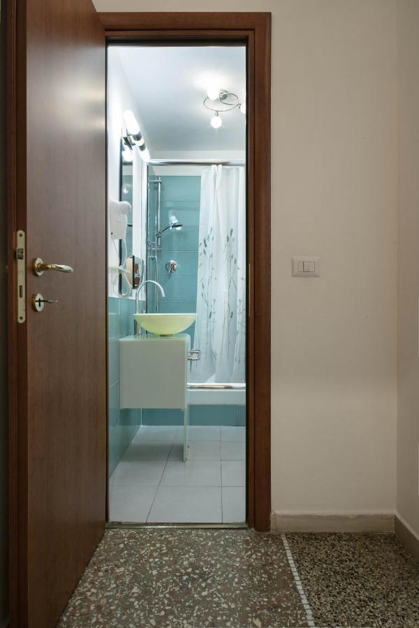 Lorenzo's - Vatican Guest House Rome Extérieur photo