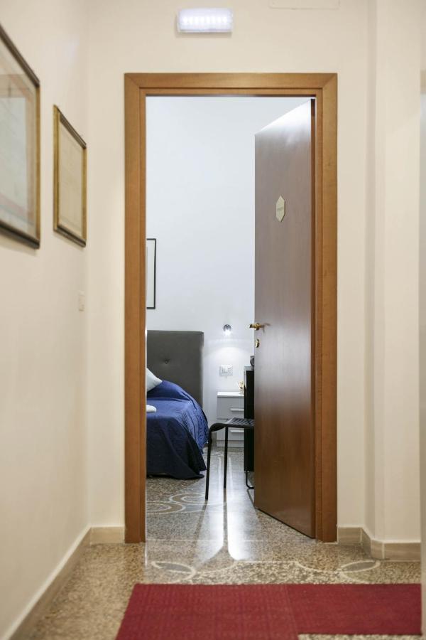 Lorenzo's - Vatican Guest House Rome Extérieur photo